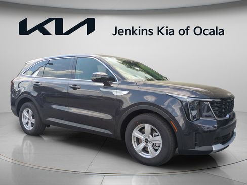 New 2026 Kia Sorento LX image 2