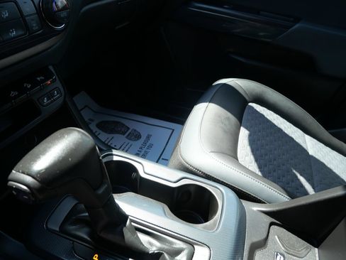 Used 2020 Chevrolet Colorado Z71 AWD/4WD image 15
