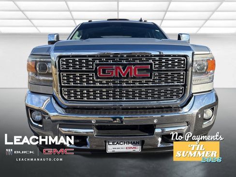 Used 2016 GMC Sierra 2500 SLT w/ Duramax Plus Package image 10