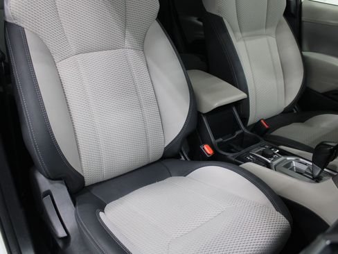 Used 2023 Subaru Forester Premium AWD/4WD image 29