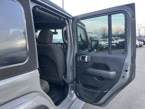 Certified 2020 Jeep Wrangler Unlimited Sahara image 15