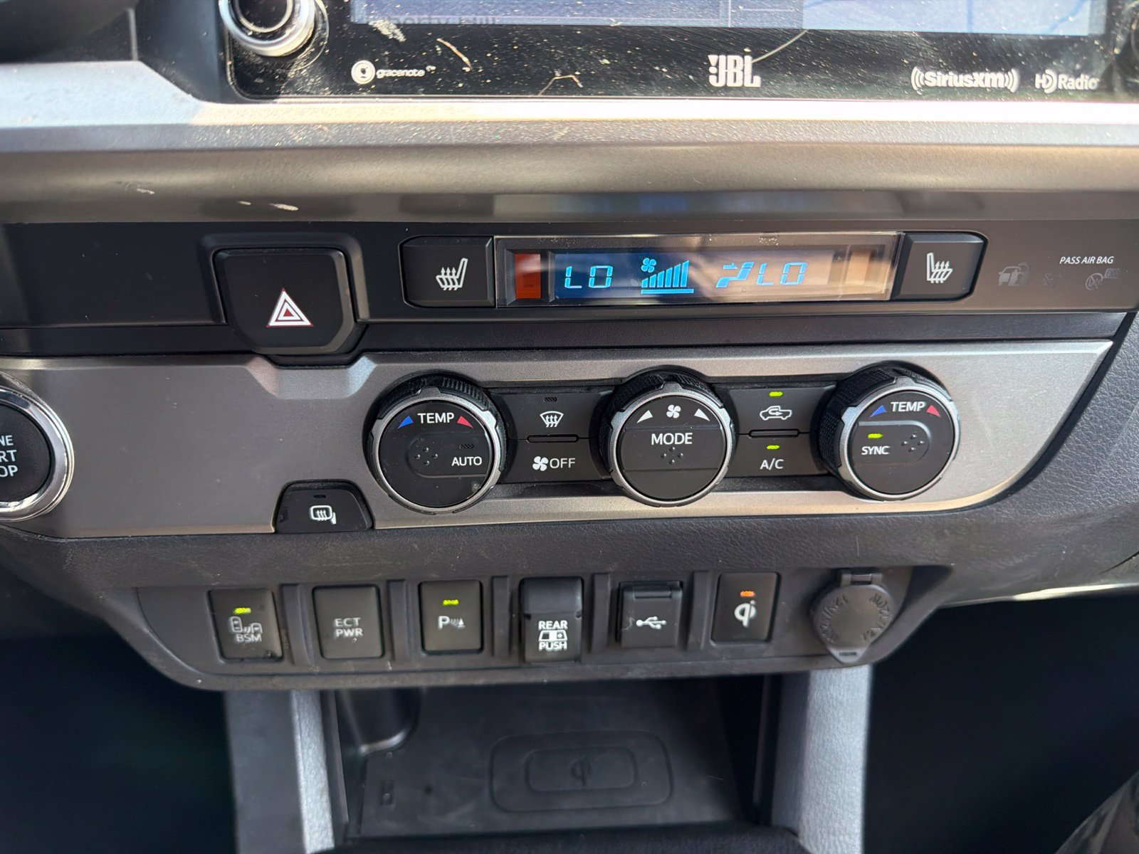 Used 2021 Toyota Tacoma Limited RWD image 29
