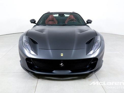 Used 2021 Ferrari 812 GTS RWD image 5