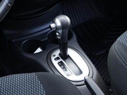 Used 2015 Nissan Versa Note SV FWD image 9