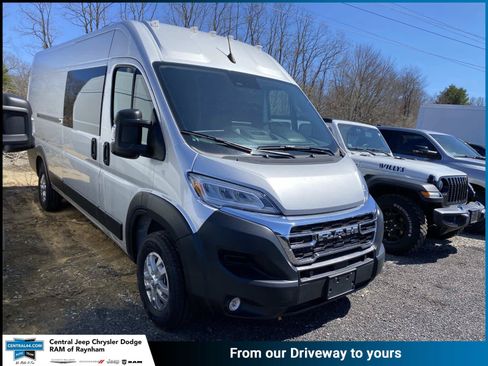 Used 2025 RAM ProMaster 3500 w/ Quick Order Package 22H SLT+ FWD image 2