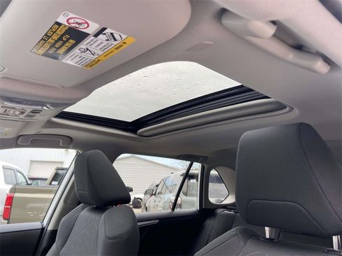 Used 2024 Toyota RAV4 XLE w/ Convenience Package image 18