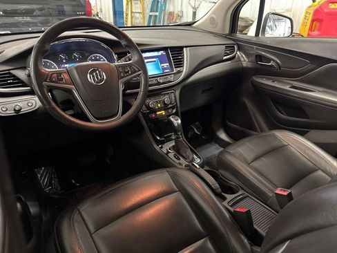 Used 2020 Buick Encore Essence AWD/4WD image 7