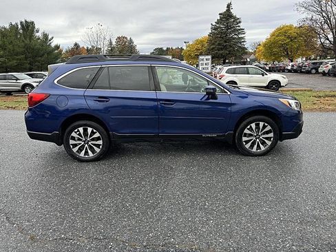 Used 2017 Subaru Outback 3.6R Limited image 6