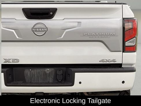 Used 2023 Nissan Titan Platinum Reserve w/ Moonroof Package AWD/4WD image 5