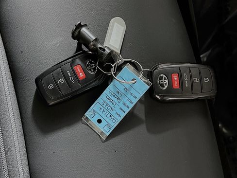 Used 2025 Toyota Corolla XSE image 36