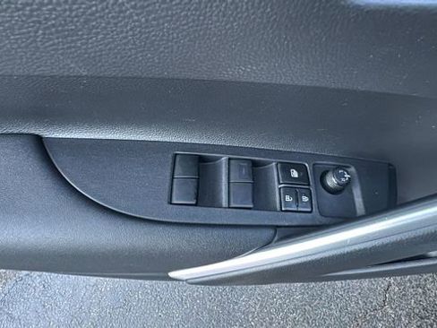 Used 2024 Toyota Corolla Cross LE AWD/4WD image 14