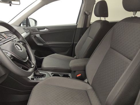 Used 2018 Volkswagen Tiguan S FWD image 17