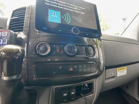 Used 2018 Mercedes-Benz Sprinter 3500 image 46