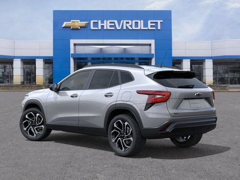 New 2026 Chevrolet Trax RS w/ Sunroof Package FWD image 3