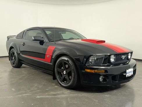 Used 2008 Ford Mustang GT image 2
