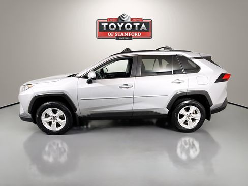 Certified 2021 Toyota RAV4 XLE image 4