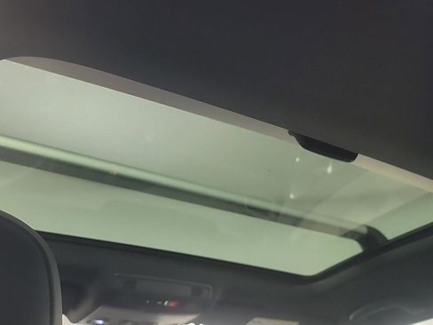 Used 2020 Volkswagen GTI SE image 22