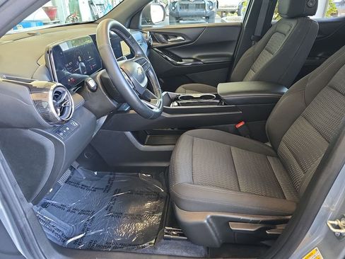 New 2025 Chevrolet Equinox LT image 21