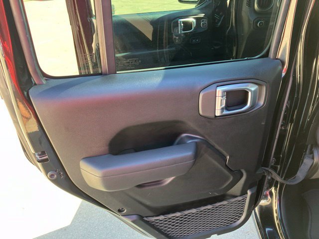 Used 2023 Jeep Wrangler Unlimited Sport AWD/4WD image 23