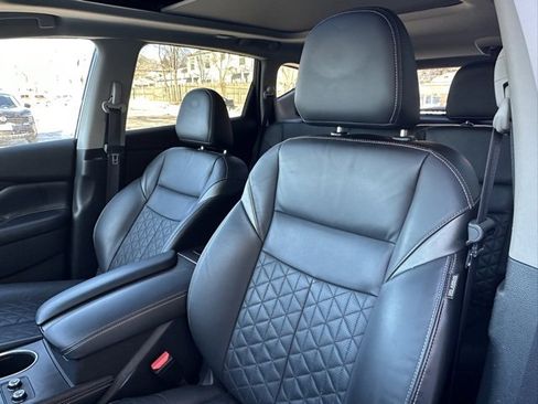 Certified 2024 Nissan Murano Platinum w/ Cargo Package image 28