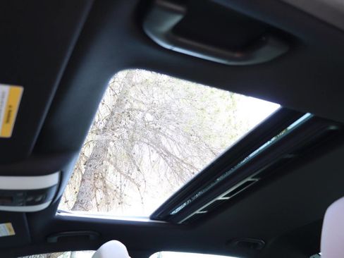 Used 2012 Mercedes-Benz E 350 Sedan image 24