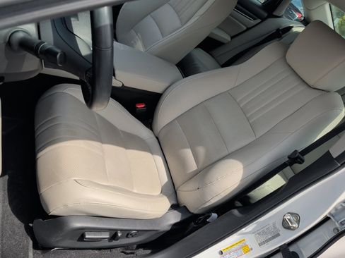 Used 2019 Honda Accord EX-L image 34