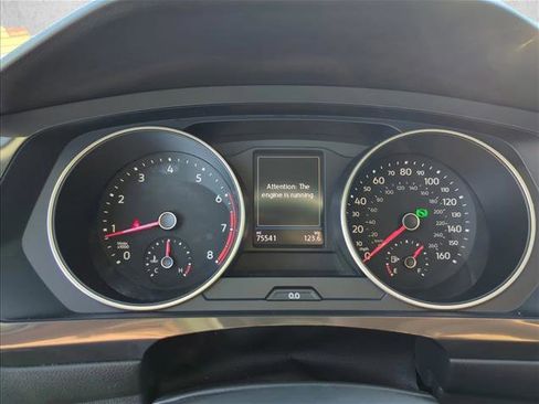Used 2019 Volkswagen Tiguan S image 19