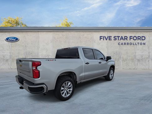 Used 2022 Chevrolet Silverado 1500 Custom w/ Safety Confidence Package AWD/4WD image 8