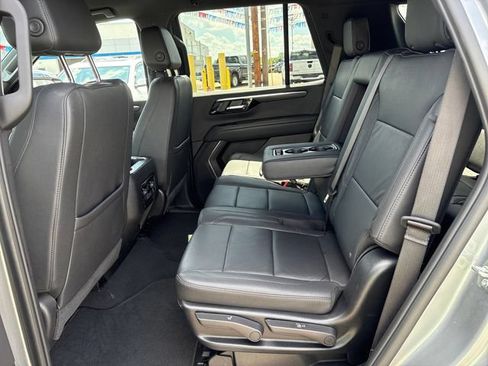 Used 2025 Chevrolet Tahoe LT AWD/4WD image 19