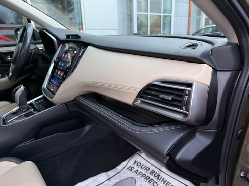 Used 2021 Subaru Outback Limited image 27