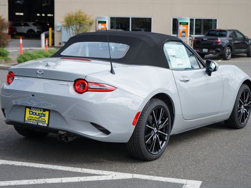 New 2026 MAZDA MX-5 Miata Grand Touring w/ Weather Package RWD image 3