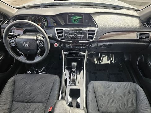 Used 2017 Honda Accord Hybrid Sedan image 22