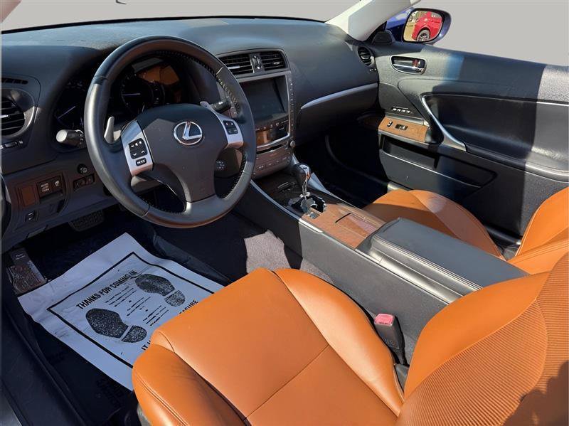Used 2011 Lexus IS 350C w/ Luxury Pkg RWD image 19