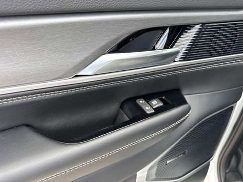 New 2026 Jeep Grand Wagoneer 4WD image 30