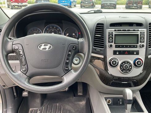 Used 2009 Hyundai Santa Fe GLS w/ Popular Equipment Pkg 2 AWD/4WD image 4