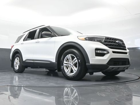 Used 2021 Ford Explorer XLT w/ Equipment Group 202A RWD image 67