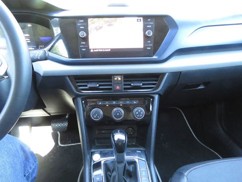 Used 2023 Volkswagen Taos SE AWD/4WD image 25