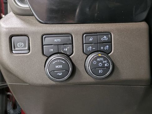 Used 2024 Chevrolet Silverado 1500 RST image 21