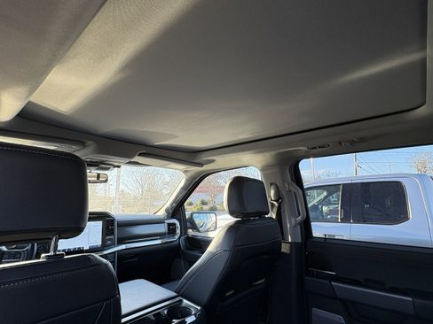 Used 2021 Ford F150 Lariat w/ Equipment Group 502A High image 11