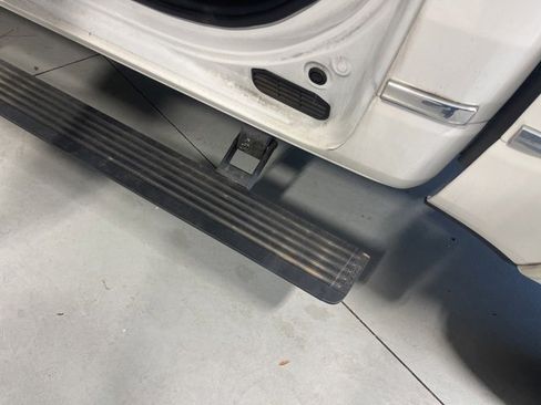 Used 2022 RAM 1500 Limited image 33