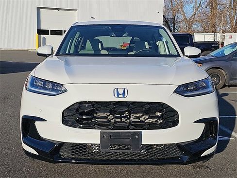 Used 2024 Honda HR-V EX-L image 2