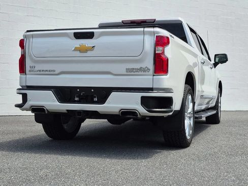 Used 2025 Chevrolet Silverado 1500 High Country w/ Technology Package AWD/4WD image 53