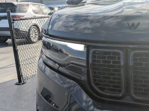 Used 2024 Jeep Wagoneer Series II image 7