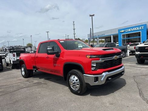 New 2026 Chevrolet Silverado 3500 LT AWD/4WD image 1