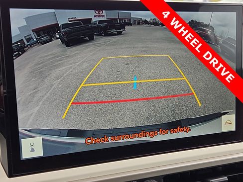 Used 2024 Toyota Tacoma TRD Off-Road image 18