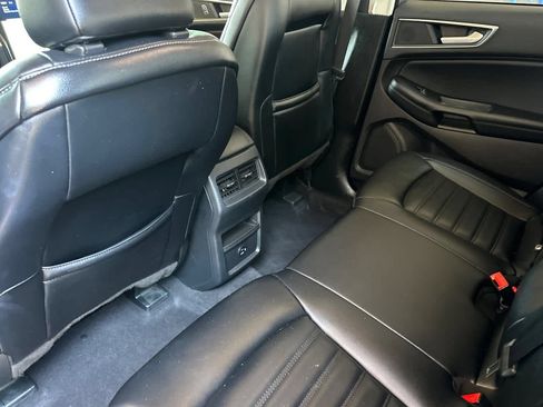 Used 2022 Ford Edge SEL AWD/4WD image 4