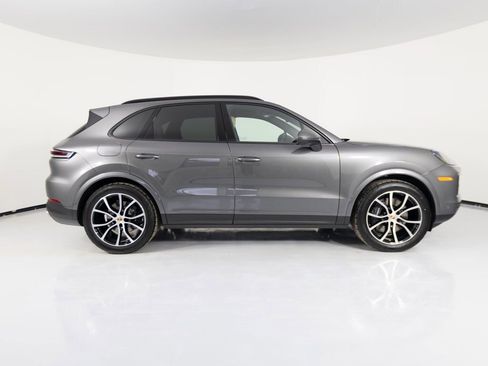 New 2026 Porsche Cayenne image 9