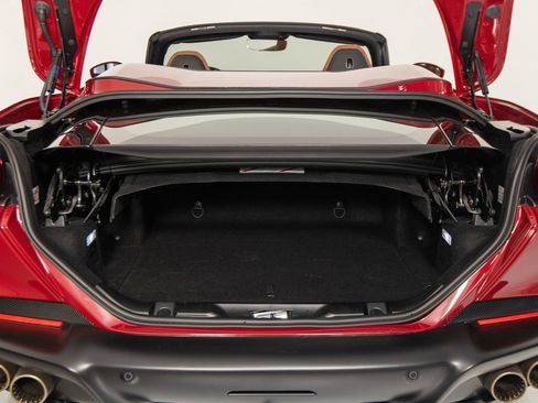 Certified 2023 Ferrari Portofino M RWD image 42