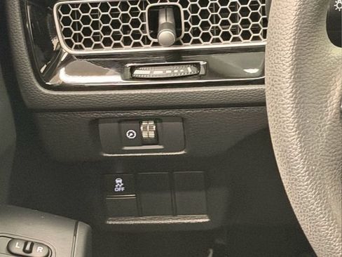 Certified 2025 Honda Civic LX image 29