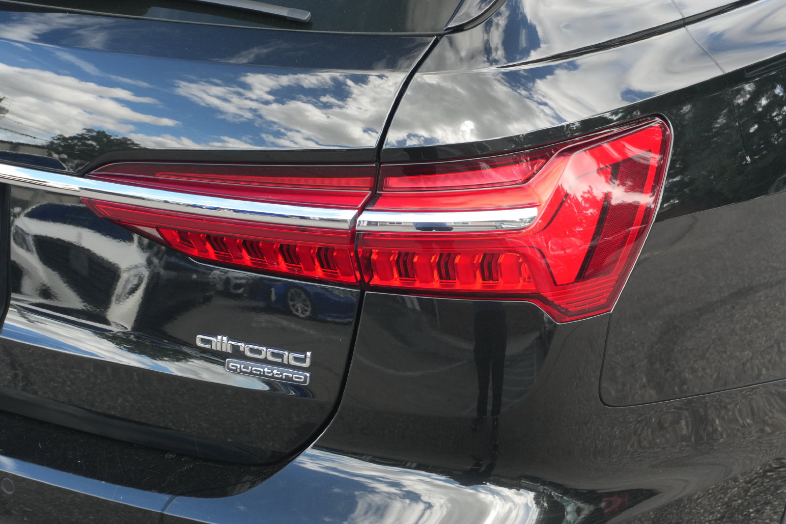 Used 2021 Audi A6 3.0T allroad Prestige w/ Prestige Package AWD/4WD image 10